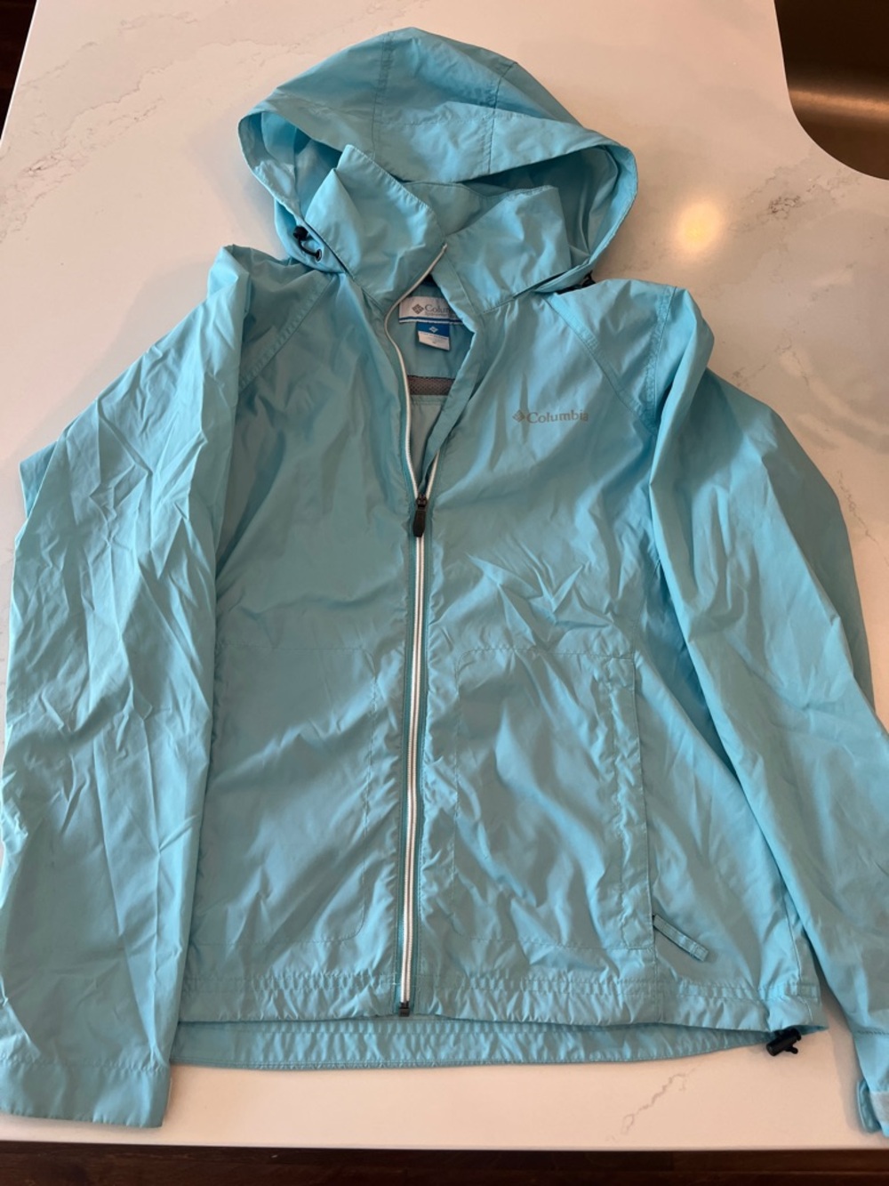 Columbia Women’s Lightweight Hooded Windbreaker Jacket - Light Blue/aqua